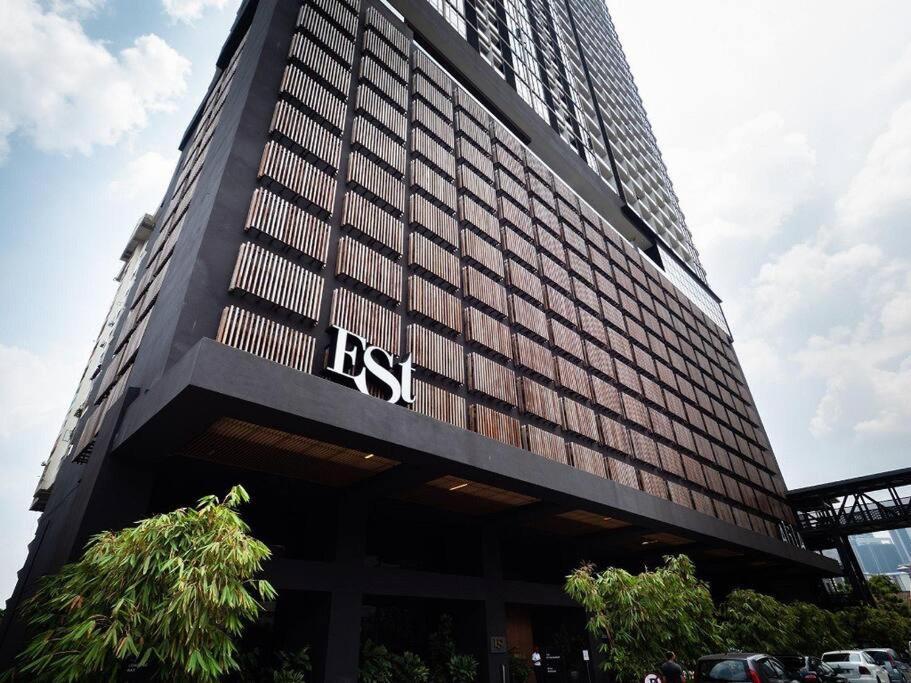 Klsentral/bangsar/midvalley/6px/netflix/balcony Kuala Lumpur