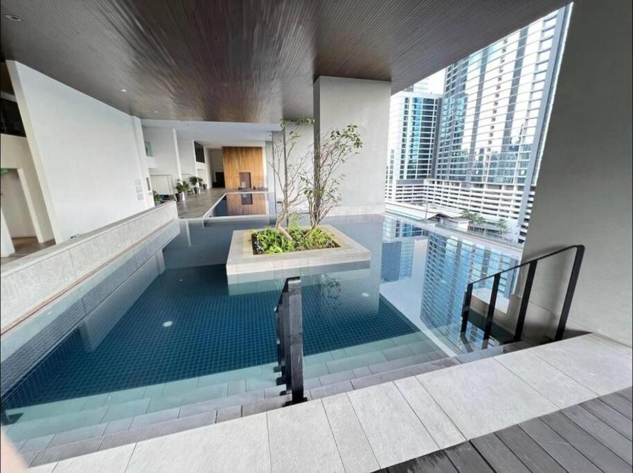 Apartment Klsentral/bangsar/midvalley/6px/netflix/balcony