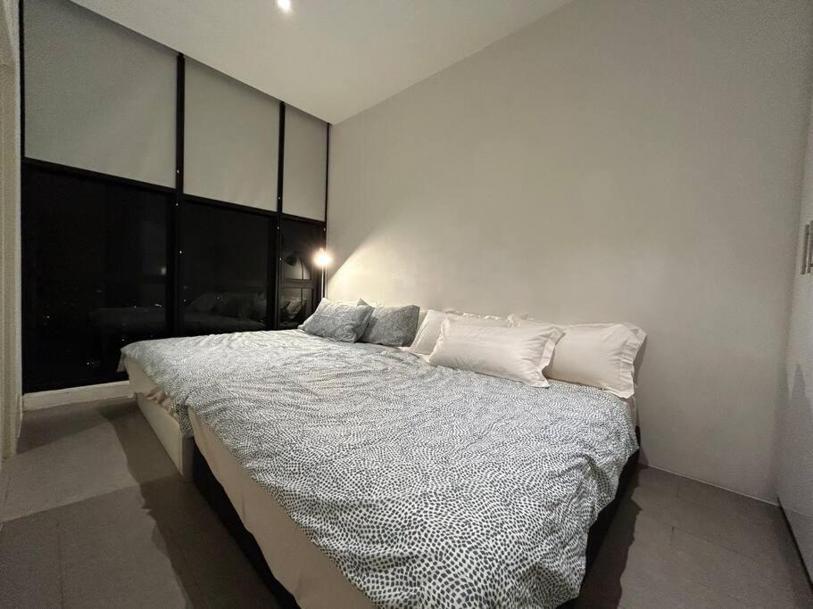 Klsentral/bangsar/midvalley/6px/netflix/balcony Apartment *